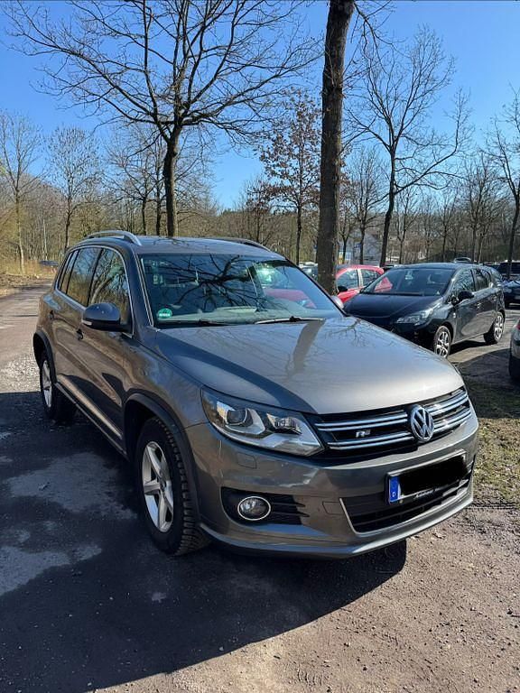 Gebraucht VW Tiguan R-line 150 PS (110 kW) 2016 Grau SUV
