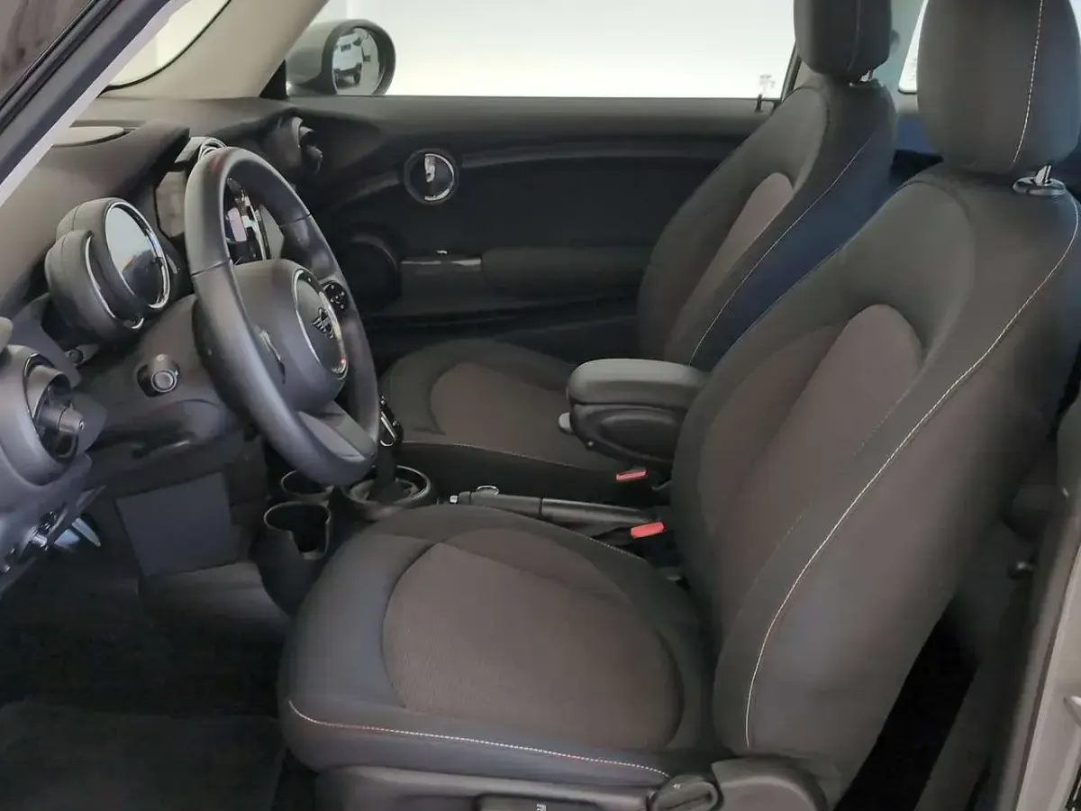 Gebraucht Mini ONE Sport 102 PS (75 kW) 2021 Grau Kleinwagen
