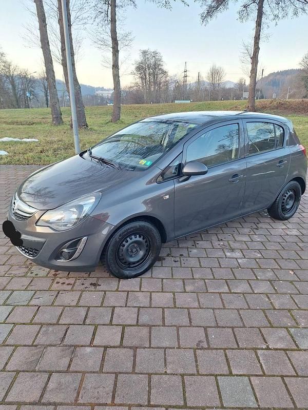 Gebraucht Opel Corsa Color Edition 75 PS (55 kW) 2014 Grau Kleinwagen