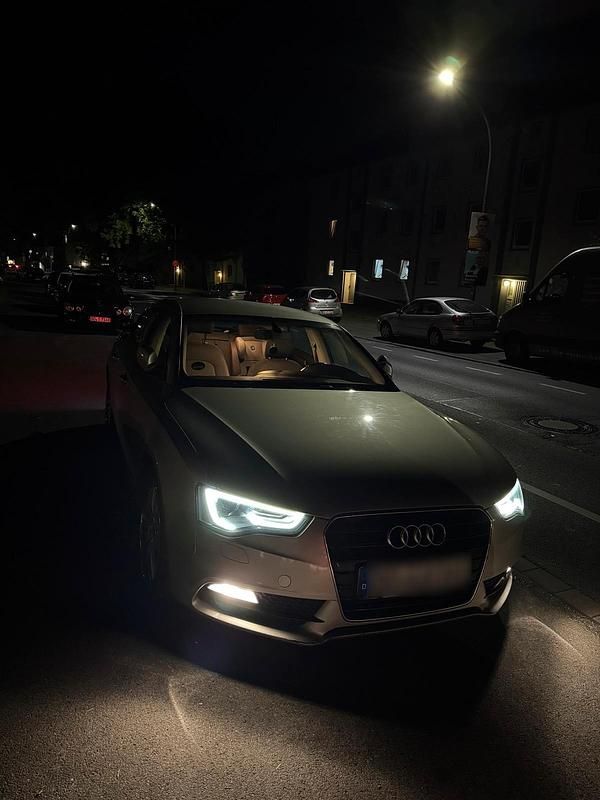 Gelb Gebraucht 2012 Audi A5 Coupé | 7.500 € (Superpreis) - Bild 1/4