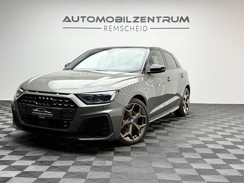 Chronosgrau metallic Gebraucht 2019 Audi A1 Ambiente SUV | 22.390 € (Guter Preis) - Bild 1/4