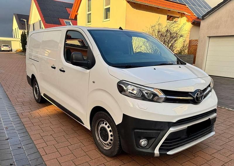 Weiß Gebraucht 2019 Toyota Proace Van / Kleinbus | 19.500 € (Superpreis) - Bild 1/4