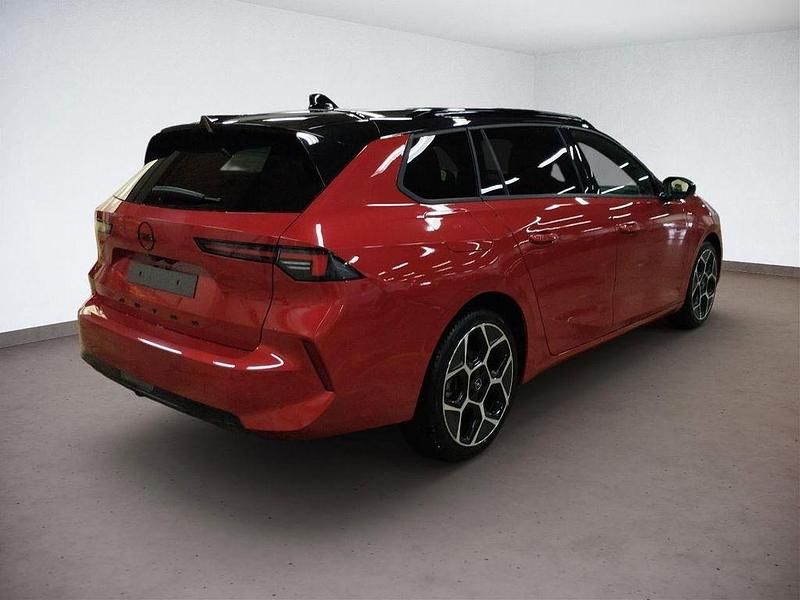 Rot Gebraucht 2024 Opel Astra Ultimate Kombi | 23.997 € (Guter Preis) - Bild 1/4