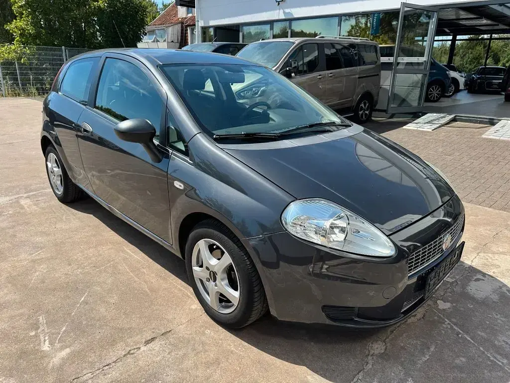 Gebraucht Fiat Grande Punto Active 77 PS (56 kW) 2009 Grau Kleinwagen