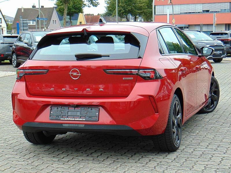 Gebraucht Opel Astra Edition 150 PS (110 kW) 2022 Rot Limousine