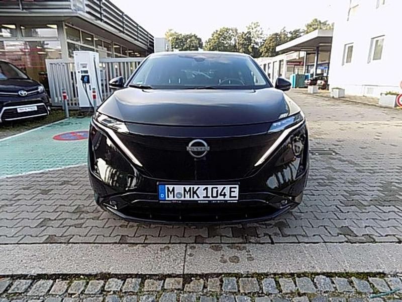 Gebraucht Nissan Ariya Evolve 160 kW (218 PS) 2023 Pearl black perleffekt SUV