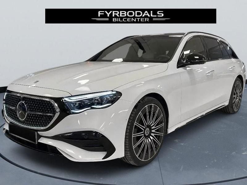 Weiß Gebraucht 2024 Mercedes E220 AMG Line Premium Plus Limousine | 71.400 € - Bild 1/2