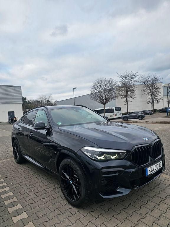 Gebraucht BMW X6 M50 Performance 530 PS (389 kW) 2022 Schwarz SUV