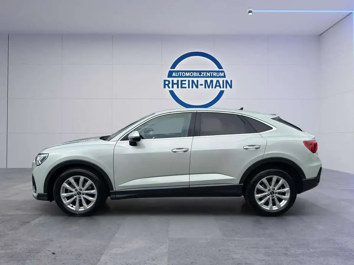 Gebraucht Audi Q3 Sportback Sport 150 PS (110 kW) 2024 Silber SUV