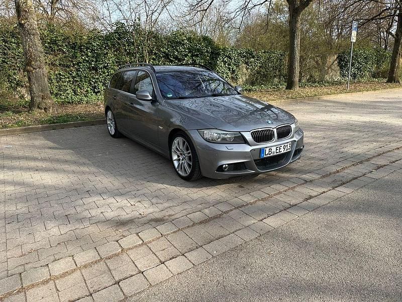 Gebraucht BMW 330 M Performance 272 PS (200 kW) 2009 Grau Kombi