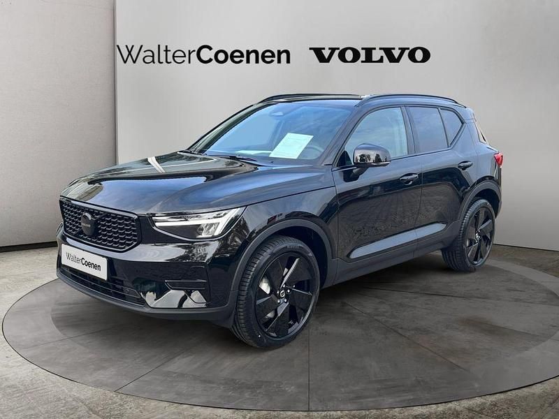 Schwarz Neu 2025 Volvo XC40 Plus SUV | 43.980 € (Fairer Preis) - Bild 1/4