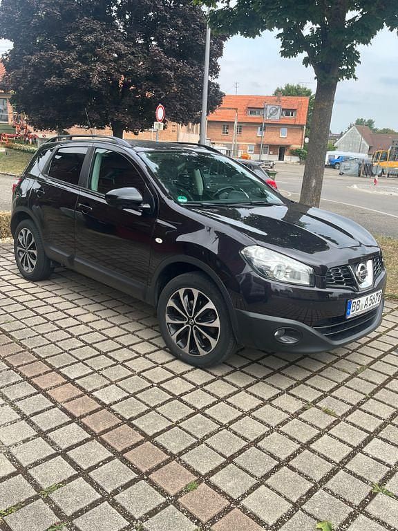 Violet Gebraucht 2013 Nissan Qashqai 360º SUV | 7.950 € (Fairer Preis) - Bild 1/4