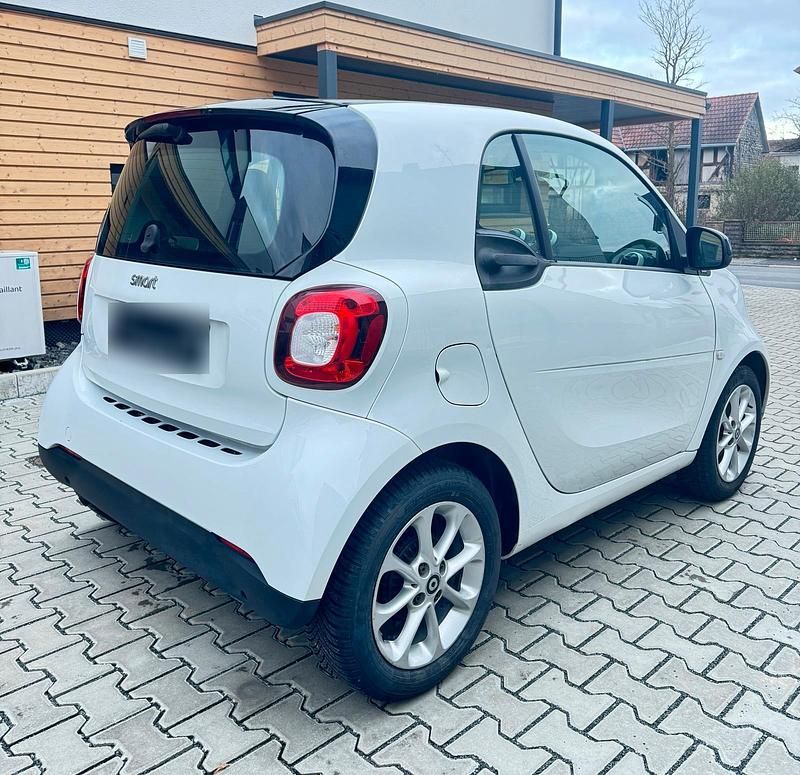 Gebraucht Smart ForTwo Coupé Passion 71 PS (52 kW) 2015 Weiß Coupé
