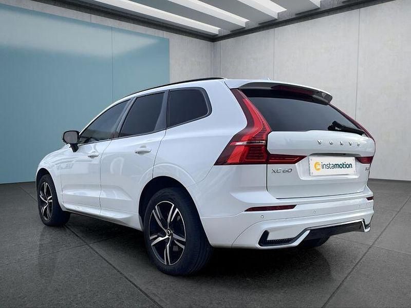 Gebraucht Volvo XC60 R-Design 197 PS (144 kW) 2022 Weiß SUV