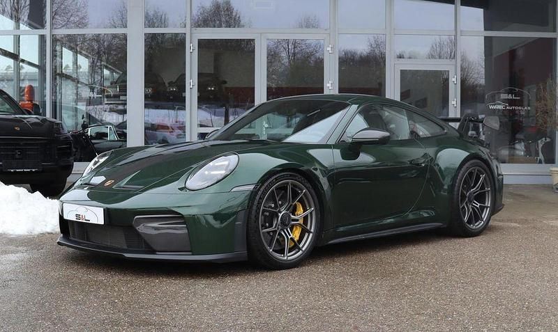 Gebraucht Porsche 992 510 PS (375 kW) 2025 Grün