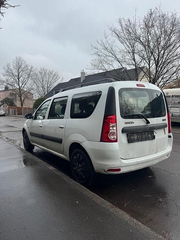 Gebraucht Dacia Logan 84 PS (61 kW) 2012 Weiß Limousine
