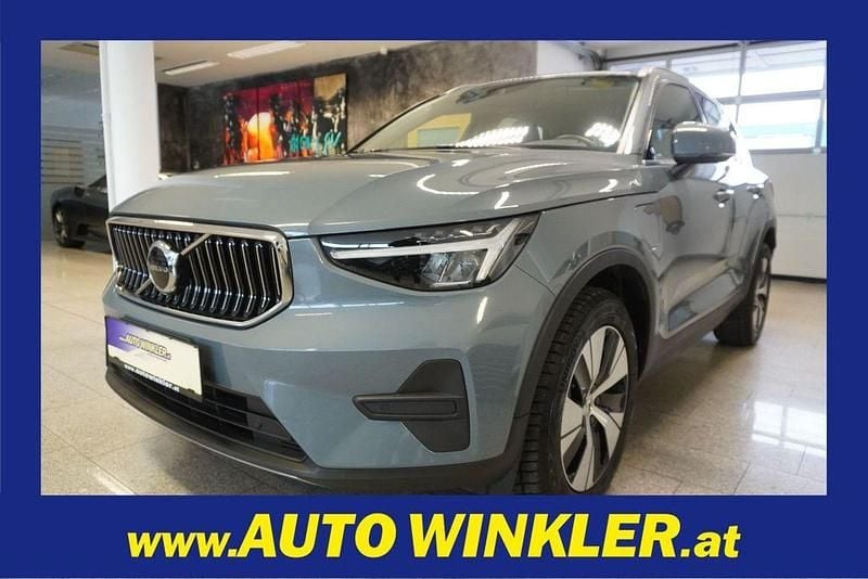 Silber Gebraucht 2023 Volvo XC40 SUV | 18.770 € (Superpreis) - Bild 1/4