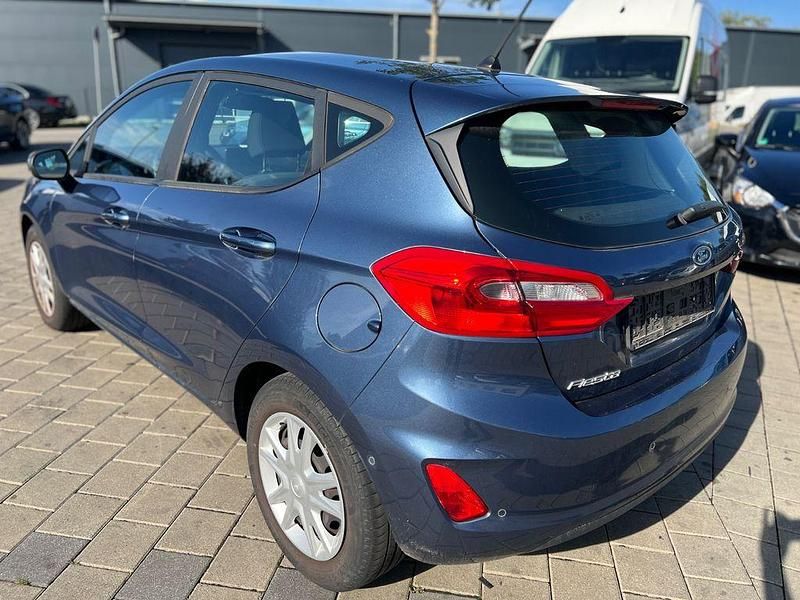 Gebraucht Ford Fiesta Cool & Connect 86 PS (63 kW) 2019 Blau Kleinwagen