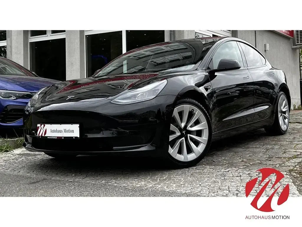 Usado Tesla Model 3 Standard Range 208 kW (283 CV) 2022 Negro Berlina