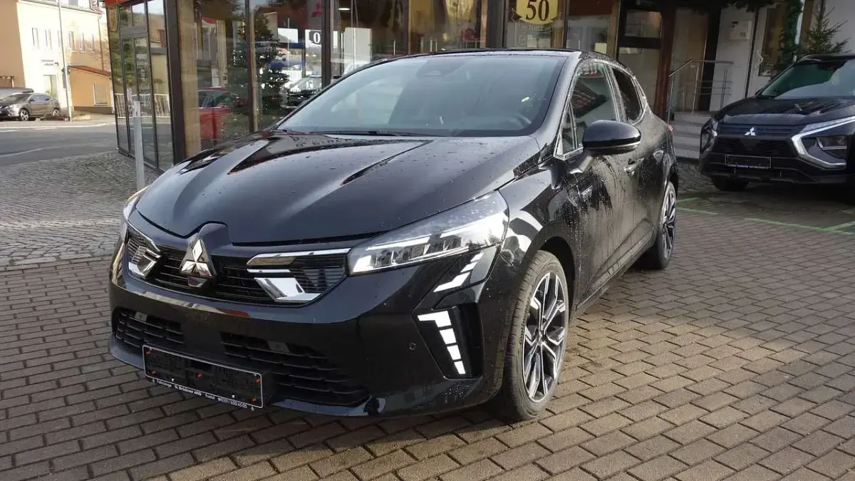 Neu Mitsubishi Colt Top 91 PS (66 kW) 2025 Onyxschwarz Kleinwagen