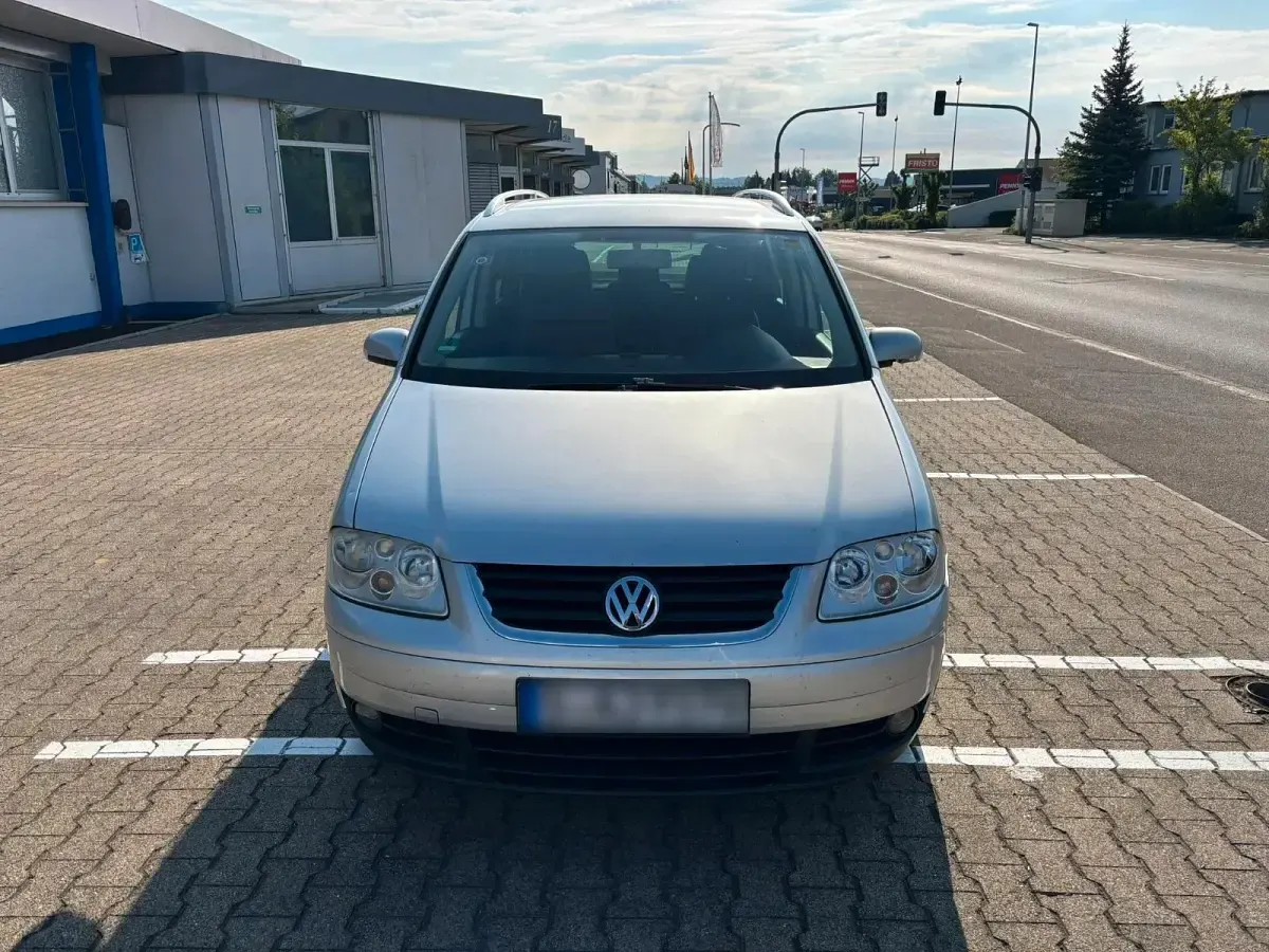 Używany VW Touran 140 KM (102 kW) 2003 Srebrny Minivan
