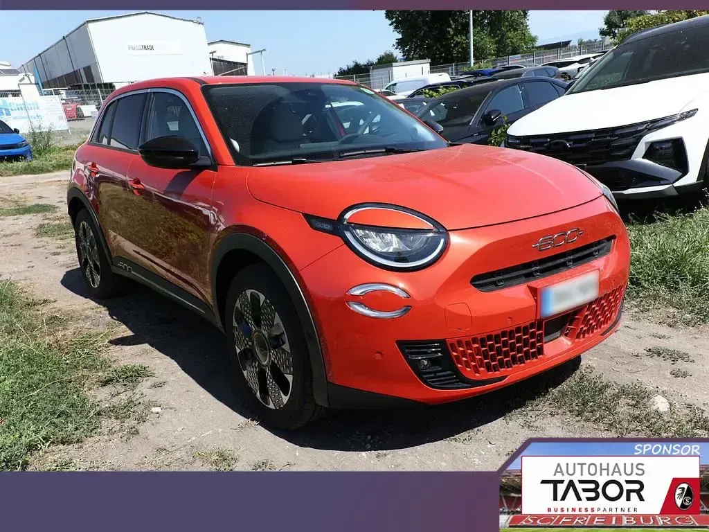 Neu Fiat 600 La Prima 114 kW (156 PS) 2025 Orange metallic SUV