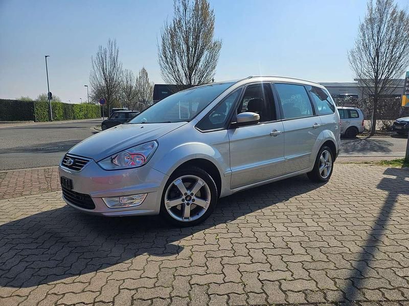 Gebraucht Ford Galaxy Trend 160 PS (117 kW) 2011 Polarsilber metallic Van / Kleinbus
