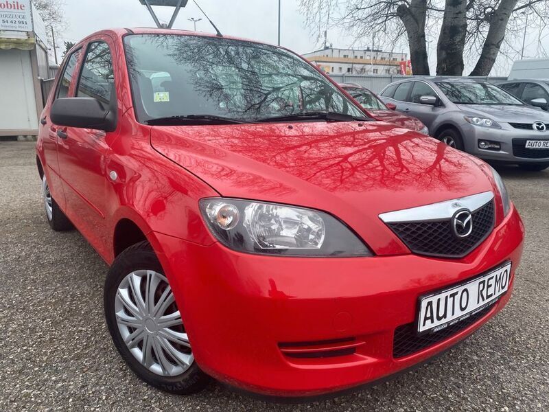 Rot Gebraucht 2004 Mazda 2 Comfort Limousine | 1.490 € (Guter Preis) - Bild 1/4