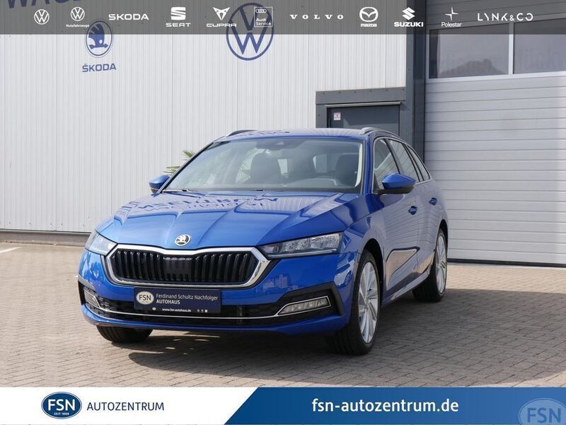 Blau (raceblau metallic) met. Gebraucht 2023 Skoda Octavia Style Kombi | 26.680 € (Guter Preis) - Bild 1/4