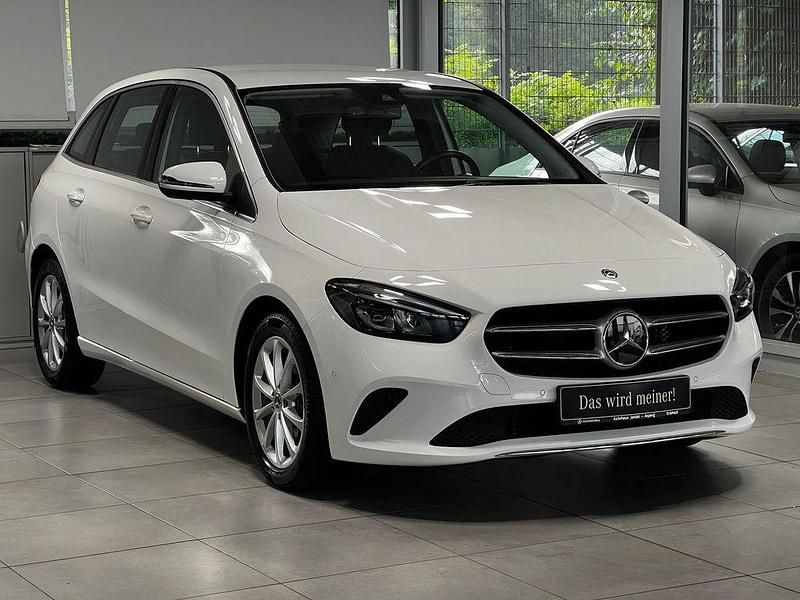 Gebraucht Mercedes B250 Progressive 224 PS (164 kW) 2019 Weiß Van / Kleinbus