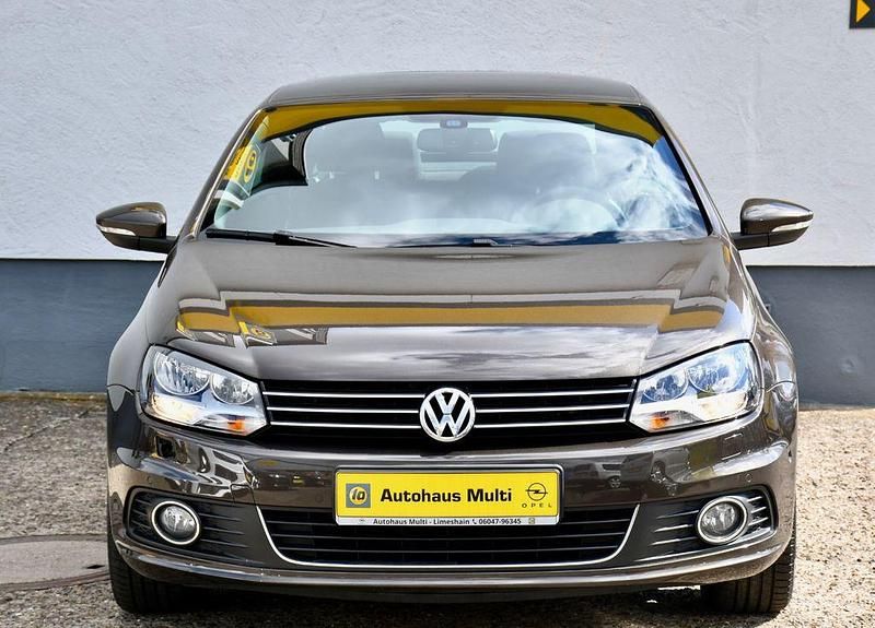 Second-hand VW Eos Basis 122 CP (89 kW) 2011 Negru Cabrio