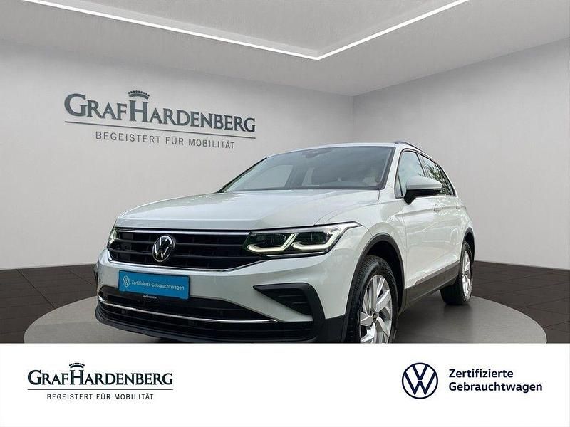 Weiß Gebraucht 2023 VW Tiguan Life SUV | 35.333 € (Fairer Preis) - Bild 1/4