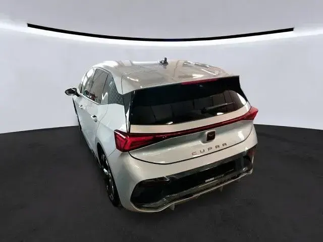 Gebraucht Cupra Born 169 kW (231 PS) 2023 Silber Kleinwagen