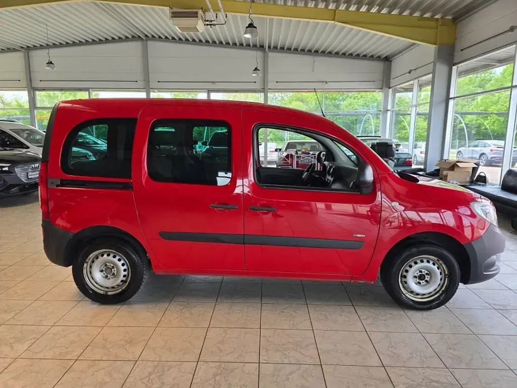 Gebraucht Mercedes Citan 111 110 PS (80 kW) 2016 Rot Kombi