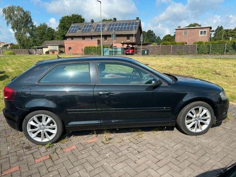 Gebraucht Audi A3 Ambition 125 PS (91 kW) 2011 Schwarz Limousine