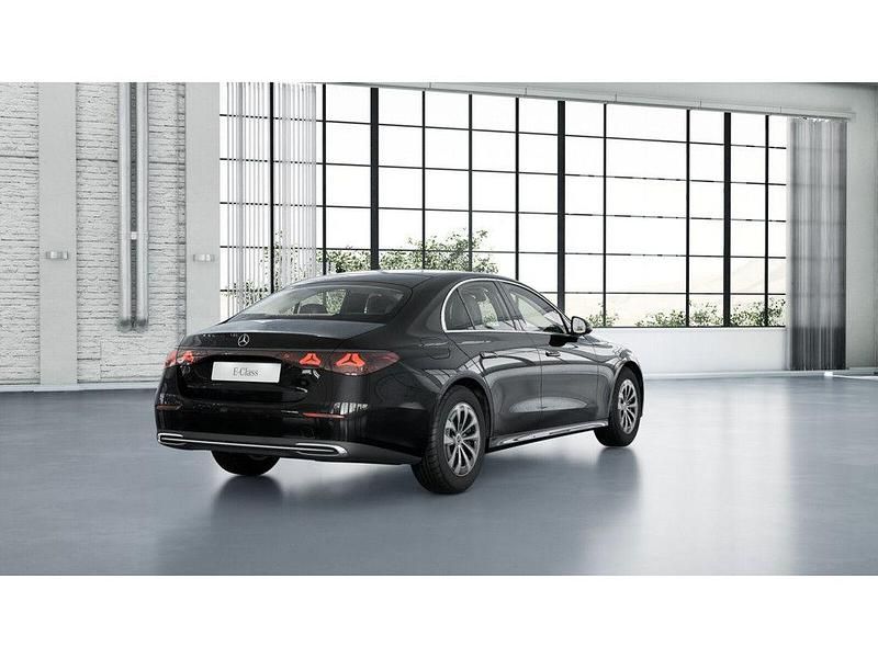 Second-hand Mercedes E200 Advanced 204 CP (150 kW) 2025 Negru Berlinǎ