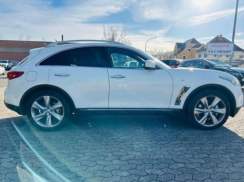 Gebraucht Infiniti Fx30 238 PS (175 kW) 2012 Weiß SUV