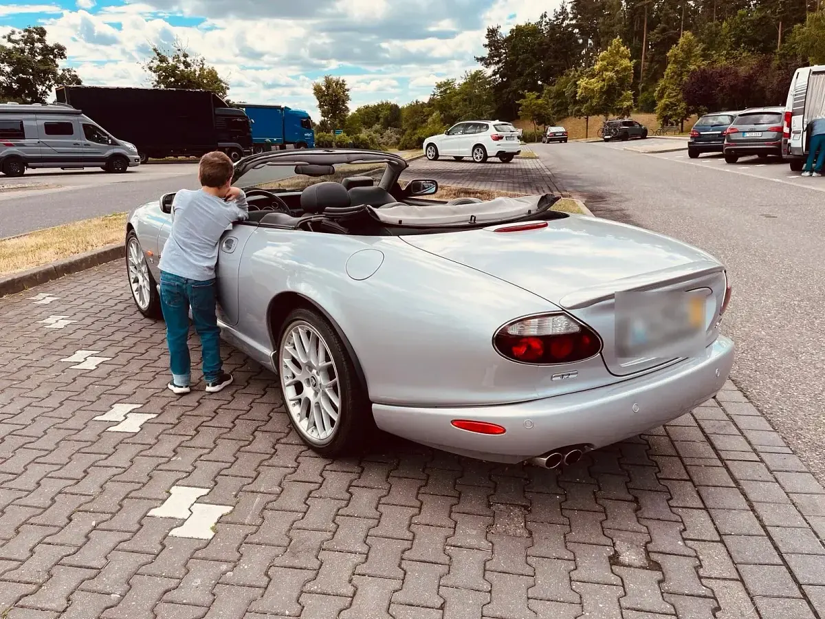 Gebraucht Jaguar XKR 400 PS (294 kW) 2006 Silber Cabrio