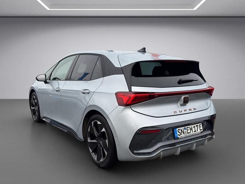 Second-hand Cupra Born 169 kW (231 CP) 2023 Andere farbe Hatchback