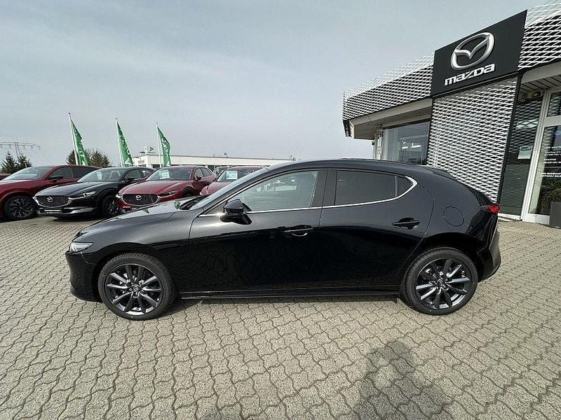 Nowe Mazda 3 Center-Line 140 KM (102 kW) 2026