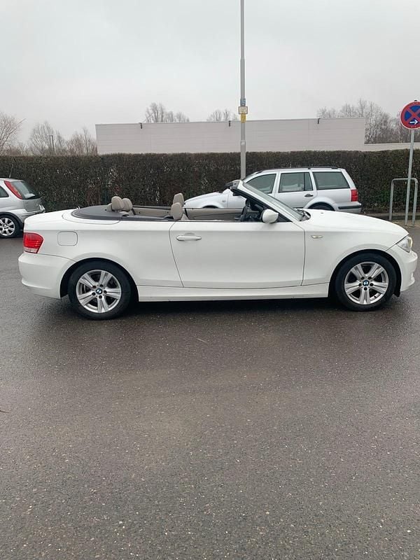 Gebraucht BMW 118 Cabriolet 143 PS (105 kW) 2009 Cabrio