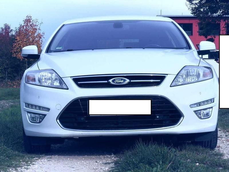 Weiß Gebraucht 2014 Ford Mondeo Ambiente Kombi | 5.000 € (Fairer Preis) - Bild 1/4