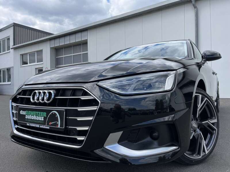 Mythosschwarz Gebraucht 2022 Audi A4 Advanced Kombi | 30.140 € (Fairer Preis) - Bild 1/4