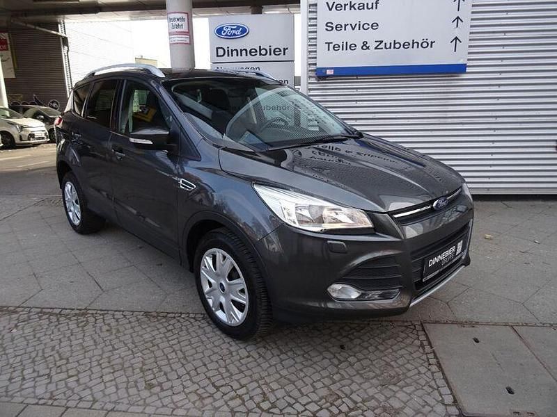 Gebraucht Ford Kuga Trend 150 PS (110 kW) 2016 Grau (metallic) SUV