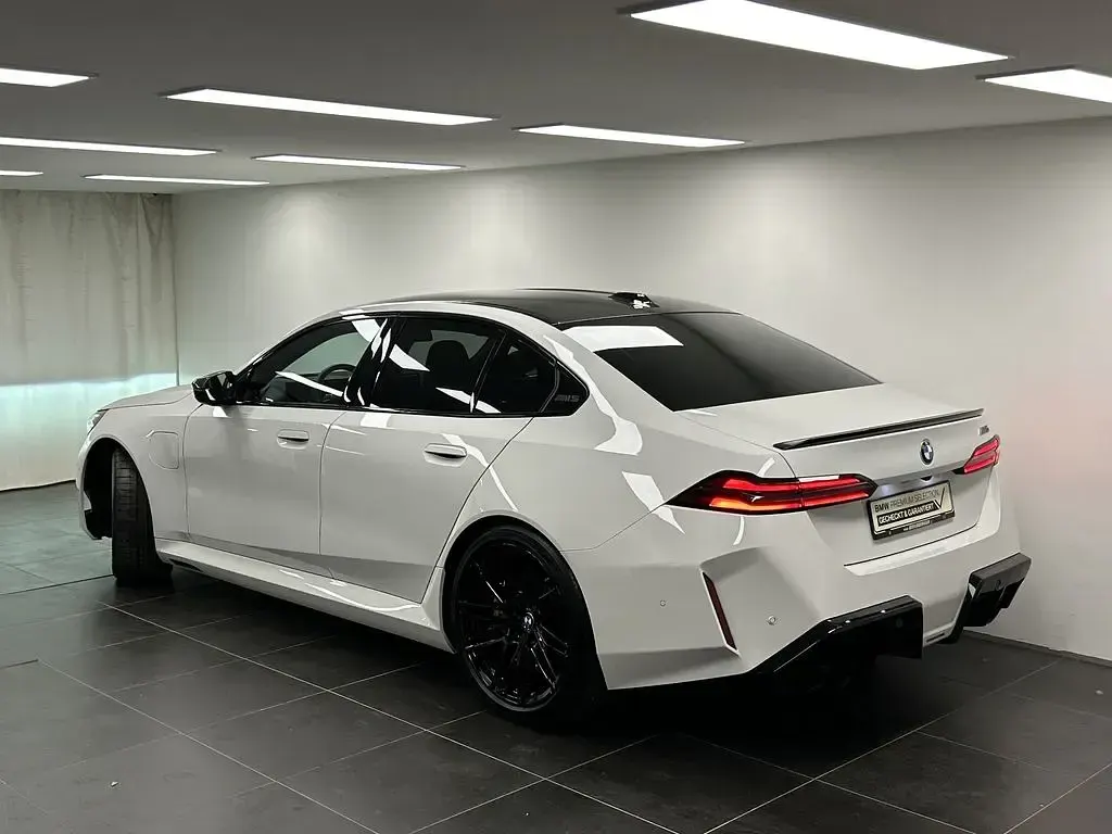 Gebraucht BMW M5 Comfort Edition 727 PS (534 kW) 2025 Alpinweiß uni Limousine