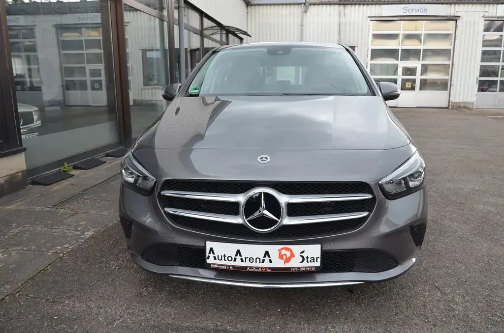 Gebraucht Mercedes B220 190 PS (139 kW) 2021 Mountaingrau Kleinwagen