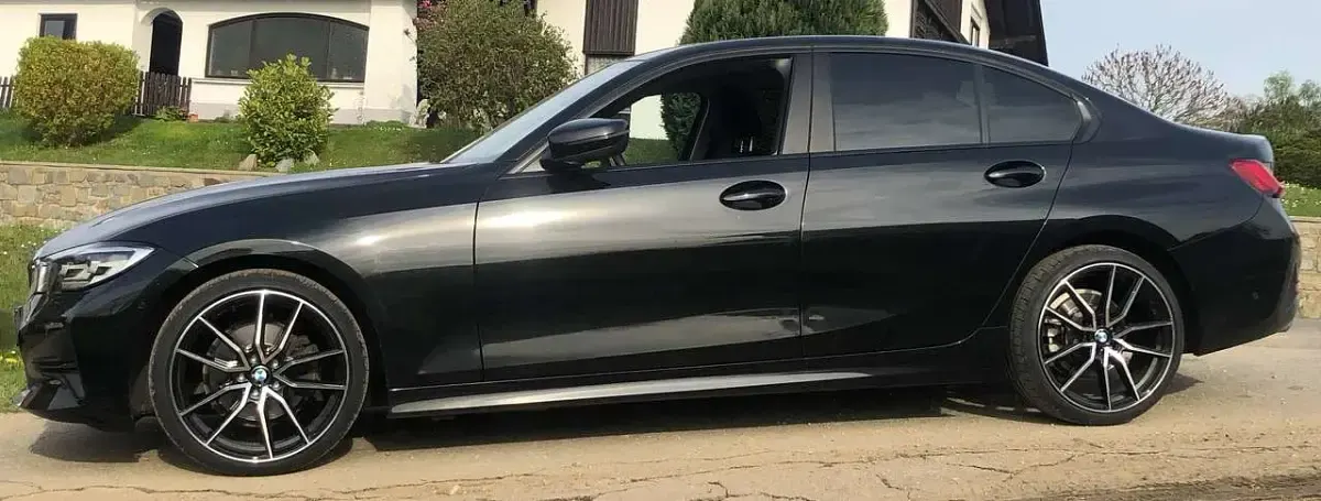 Gebraucht BMW 320 Advantage 190 PS (139 kW) 2019 Schwarz Limousine