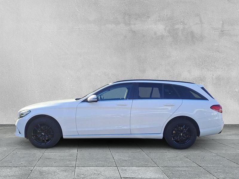 Gebraucht Mercedes C180 122 PS (89 kW) 2019 Weiß Kombi
