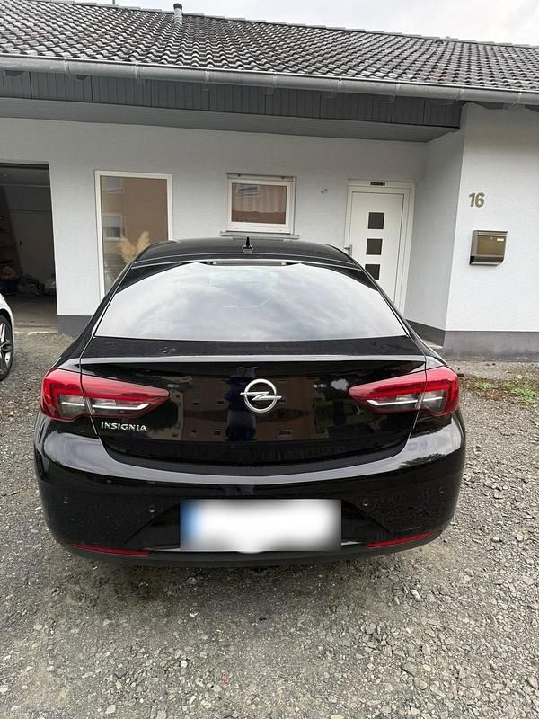 Gebraucht Opel Insignia 170 PS (125 kW) 2019 Schwarz Limousine