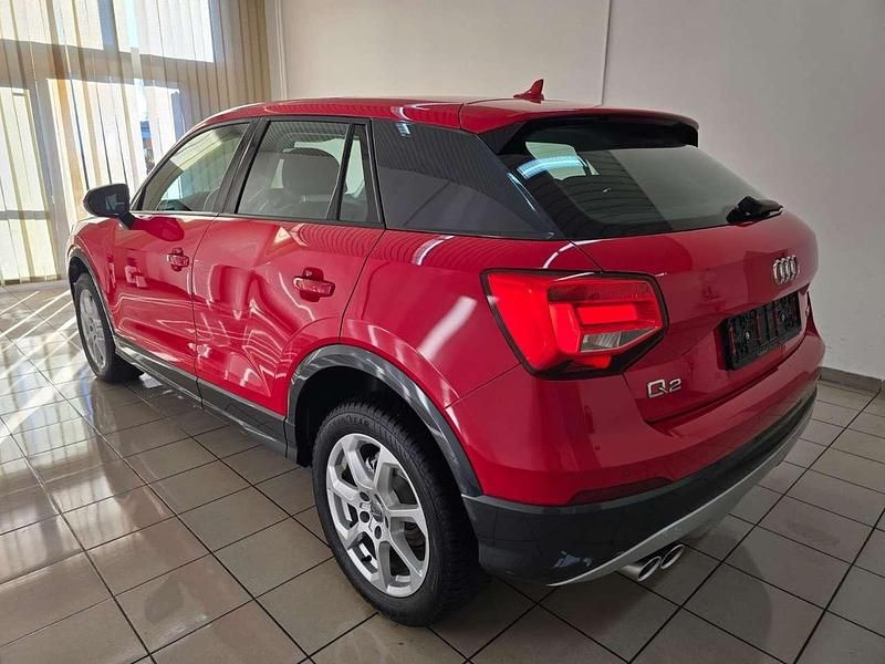 Gebraucht Audi Q2 Design 150 PS (110 kW) 2018 Tangorot SUV